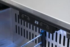 BULL Premium Outdoor Schubladen-Kühlschrank Mit LED Kontrollpanel, IPX4 Spritzwassergeschützt 13 BULL Premium Outdoor Schubladen-Kühlschrank Mit LED Kontrollpanel, IPX4 Spritzwassergeschützt -Party-Bbq 22280 BULL Schubladen Kuehlschrank LED P 6 1613487088