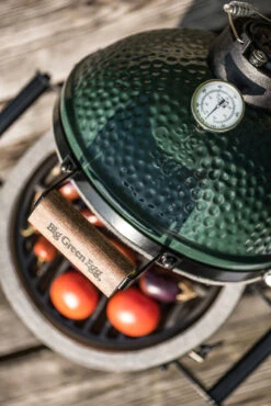 Big Green Egg Mini Keramikgrill -Party-Bbq Big Green Egg Mini geoeffnet
