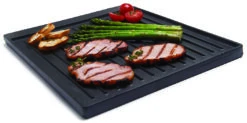 Broil King Grillplatte / Gussplatte Signet -Party-Bbq Broil King Grillplatte Gusseisen Signet 11221 propped 02