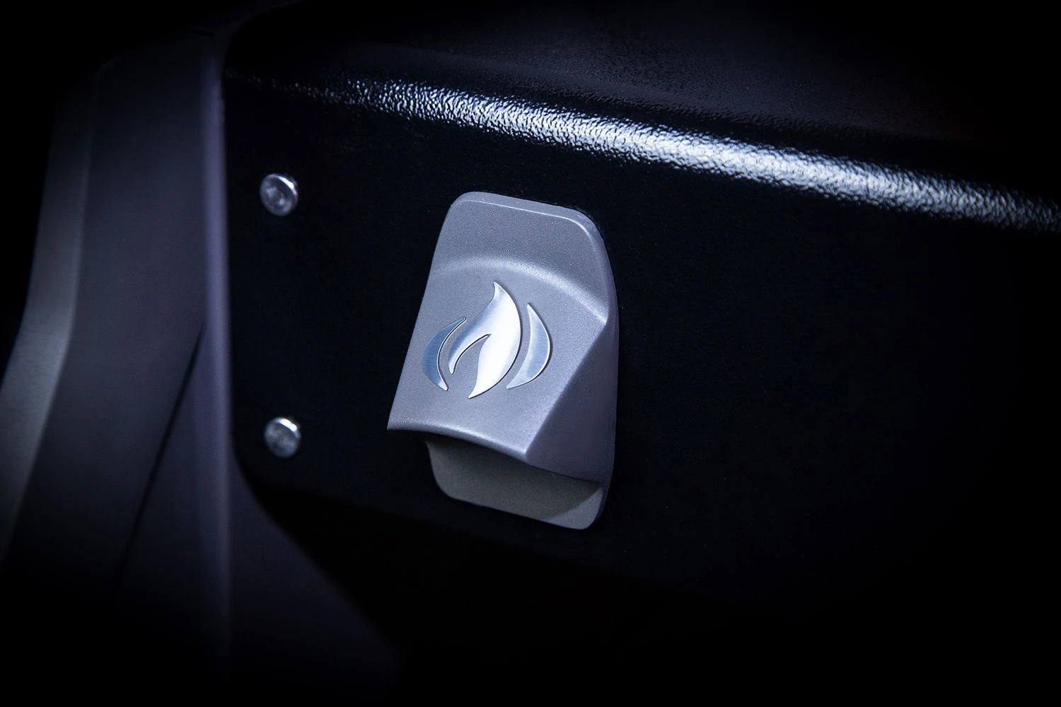 Napoleon Rogue SE 525 Gasgrill - All-black - Mit Sizzle Zone Und Heckbrenner - Grillfürst Edition Inkl. Grill Control Und Zubehörpaket - Smart Deal - Modell 2022 16 Napoleon Rogue SE 525 Gasgrill - All-black - Mit Sizzle Zone Und Heckbrenner - Grillfürst Edition Inkl. Grill Control Und Zubehörpaket - Smart Deal - Modell 2022 – Bild 16