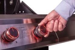 Grillfürst G750G 7-Brenner Doppelkammer - Gasgrill - Eintracht Frankfurt Edition - Gusseisenroste 22 Grillfürst G750G 7-Brenner Doppelkammer - Gasgrill - Eintracht Frankfurt Edition - Gusseisenroste -Party-Bbq Grill Beleuchtung rot Grillfuerst Gasgrill Drehregler 1