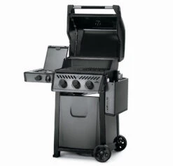 Napoleon Freestyle 365 Gasgrill, Graphit - Mit Seitenbrenner - Modell 2023 -Party-Bbq Napoleon Freestyle 365 SB Seite abgeklappt