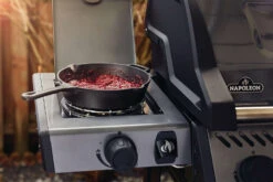 Napoleon Freestyle 365 Gasgrill, Graphit - Mit Seitenbrenner - Modell 2023 - X-DEAL Inkl. Abdeckhaube Und Gussplatte 38 Napoleon Freestyle 365 Gasgrill, Graphit - Mit Seitenbrenner - Modell 2023 - X-DEAL Inkl. Abdeckhaube Und Gussplatte -Party-Bbq Napoleon Freestyle Seitenbrenner 2