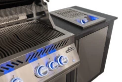 Napoleon Outdoor Küche Oasis Compact 105 Mit BIG32 Einbaugrill Und Einbau Sizzle Zone - Inkl. Arbeitsplatte Aus Feinsteinzeug 11 Napoleon Outdoor Küche Oasis Compact 105 Mit BIG32 Einbaugrill Und Einbau Sizzle Zone - Inkl. Arbeitsplatte Aus Feinsteinzeug -Party-Bbq Napoleon Oasis Compact BIG32 Sizzle Zone Seitenbrenner