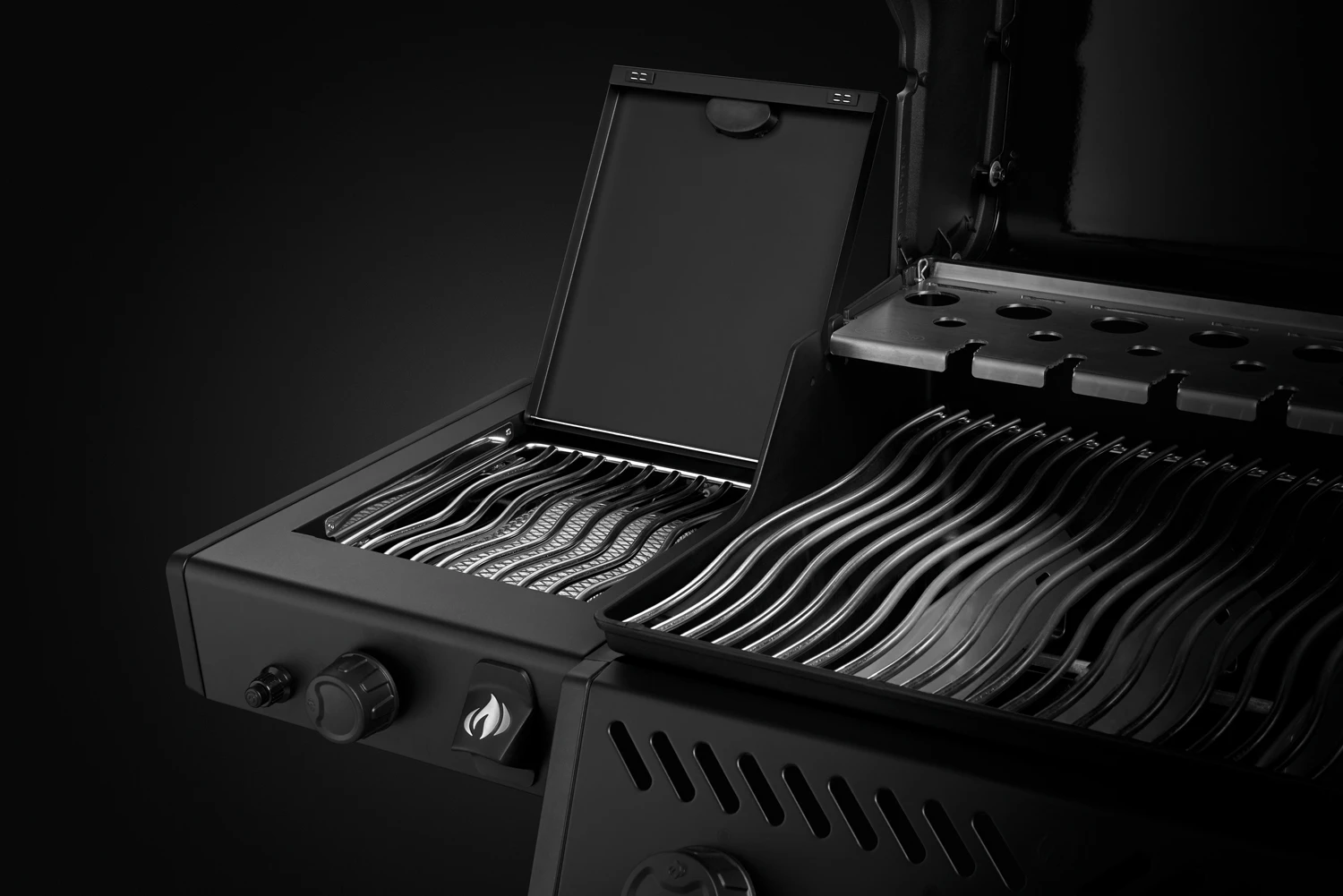 Napoleon Phantom Freestyle 425 Gasgrill, Mattschwarz - Mit Sizzle Zone Und Tür - Modell 2023 6 Napoleon Phantom Freestyle 425 Gasgrill, Mattschwarz - Mit Sizzle Zone Und Tür - Modell 2023 – Bild 6