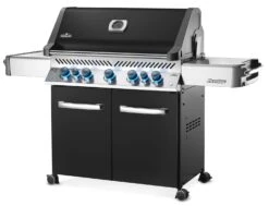 Napoleon Prestige 665 Gasgrill, Schwarz - Mit Safety Glow - Modell 2023 - SMART Deal Inkl. Grillfürst Grill Control -Party-Bbq Napoleon Prestige 665 schwarz Angle Black KnbsOn