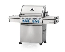 Napoleon Prestige Pro 500-3 Edelstahl Gasgrill Inkl. Drehspieß - X-DEAL Inkl. Napoleon TravelQ PRO285 Kompakt Gasgrill -Party-Bbq Napoleon Prestige Pro 500 seitlich 01 3