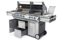 Napoleon Prestige Pro 825-3 Edelstahl Gasgrill Inkl. Drehspieß Und Bodenbeleuchtung + Gratis Napoleon TravelQ PRO285 Kompakt Gasgrill -Party-Bbq Napoleon Prestige Pro 825 Gasgrill seitlich offen 1