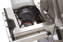 Napoleon Prestige Pro 825-3 Edelstahl Gasgrill Inkl. Drehspieß Und Bodenbeleuchtung + Gratis Napoleon TravelQ PRO285 Kompakt Gasgrill -Party-Bbq Napoleon Prestige Pro 825 Seitenbrenner Gemuesekorb 1