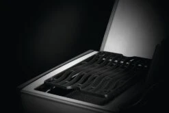 Napoleon Rogue SE 425 Gasgrill, Schwarz Mit Gussrosten - Hero Modell 2023 Inkl. Drehspieß - SMART Deal Inkl. Grillfürst Grill Control 28 Napoleon Rogue SE 425 Gasgrill, Schwarz Mit Gussrosten - Hero Modell 2023 Inkl. Drehspieß - SMART Deal Inkl. Grillfürst Grill Control -Party-Bbq Napoleon Rogue SE Sizzle Zone 2