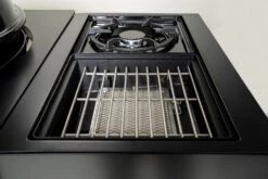 Outdoorchef Gas Kugelgrill Arosa 570 G Evo Black Style - Inkl. Blazing-/Cooking Zone Kit Plus Und Plancha -Party-Bbq Outdoochef Kugelgrill Arosa 570 G Blazing Zone