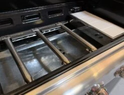 Outdoorchef Gasgrill Australia 455 G - X-DEAL Inkl. Abdeckhaube 21 Outdoorchef Gasgrill Australia 455 G - X-DEAL Inkl. Abdeckhaube -Party-Bbq Outdoorchef Australia 455G Brenner 2