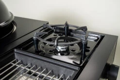 Outdoorchef Gas Kugelgrill Arosa 570 G Evo Black Style - Inkl. Blazing-/Cooking Zone Kit Plus Und Plancha -Party-Bbq Outdoorchef Cooking Zone Blazing Zone Kit Arosa