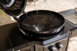 Outdoorchef Gas Kugelgrill Davos 570G Pro Mit Blazing Zone (Infrarotbrenner) & Abdeckhaube -Party-Bbq Outdoorchef Davos 570 G Pro Kugelgrill 2 Brenner