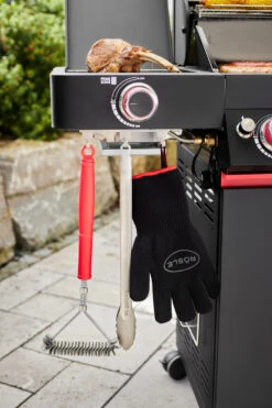 Rösle Videro G2-S VARIO+ Schwarz Gasgrill - FC Bayern Edition -Party-Bbq Roesle FC Bayern Videro Grill Prime Zone Besteckhaken