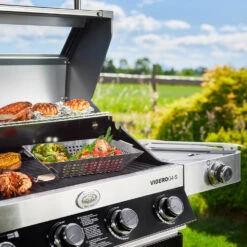 Rösle Gasgrill Videro G4-S VARIO+ Schwarz - Modell 2023 21 Rösle Gasgrill Videro G4-S VARIO+ Schwarz - Modell 2023 -Party-Bbq Roesle Gasgrill Videro G4 S Mood Grillflaeche 2
