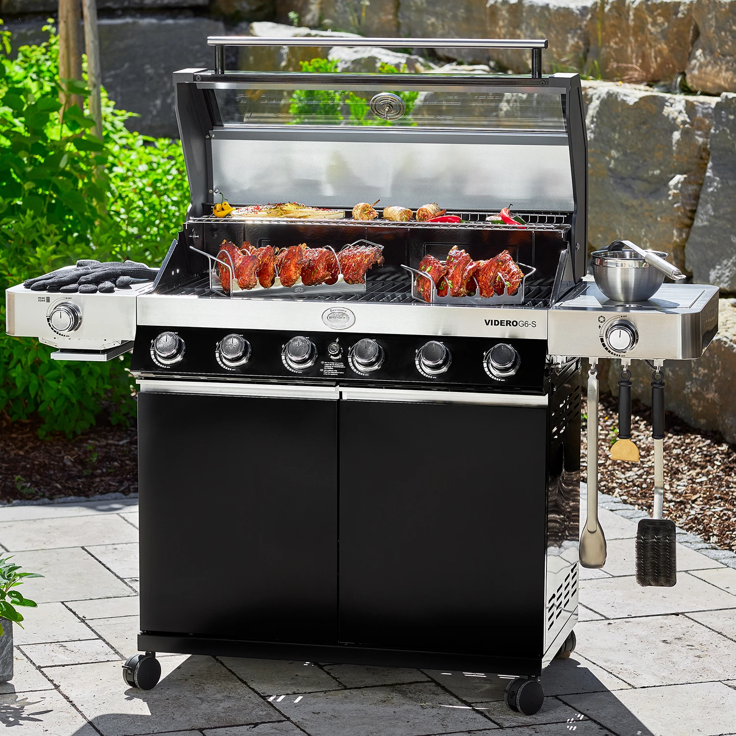 Rösle Gasgrill Videro G6-S VARIO+ Schwarz - Modell 2023 - SMART Deal Inkl. Grillfürst Grill Control + Abdeckhaube Und Grillplatte 14 Rösle Gasgrill Videro G6-S VARIO+ Schwarz - Modell 2023 - SMART Deal Inkl. Grillfürst Grill Control + Abdeckhaube Und Grillplatte – Bild 14