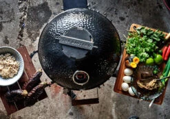 The Bastard Keramikgrill Classic Medium - Complete - Schwarz Glänzend - Modell 2023 -Party-Bbq The Bastard Classic Medium Kamado Grill schwarz