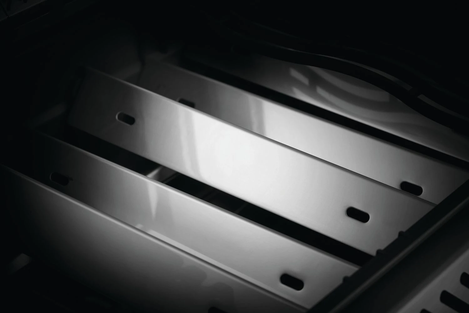 Napoleon Rogue SE 525 Gasgrill - All-black - Mit Sizzle Zone Und Heckbrenner - Grillfürst Edition Inkl. Grill Control Und Zubehörpaket - Smart Deal - Modell 2022 9 Napoleon Rogue SE 525 Gasgrill - All-black - Mit Sizzle Zone Und Heckbrenner - Grillfürst Edition Inkl. Grill Control Und Zubehörpaket - Smart Deal - Modell 2022 – Bild 9