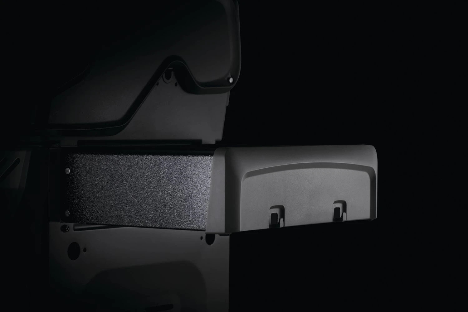 Napoleon Rogue 425 Gasgrill - All Black - Mit Seitenbrenner - Hero Modell 2023 Mit Heckbrenner Inkl. Drehspieß Und Abdeckhaube 9 Napoleon Rogue 425 Gasgrill - All Black - Mit Seitenbrenner - Hero Modell 2023 Mit Heckbrenner Inkl. Drehspieß Und Abdeckhaube – Bild 9