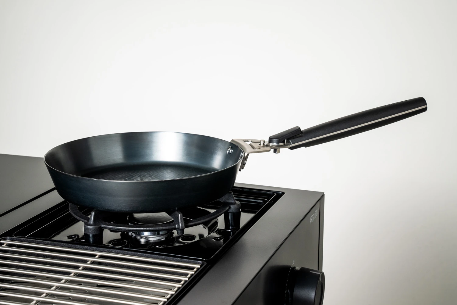 Outdoorchef Carbonstahl Pfanne Ø 28 Cm 7 Outdoorchef Carbonstahl Pfanne Ø 28 Cm – Bild 7